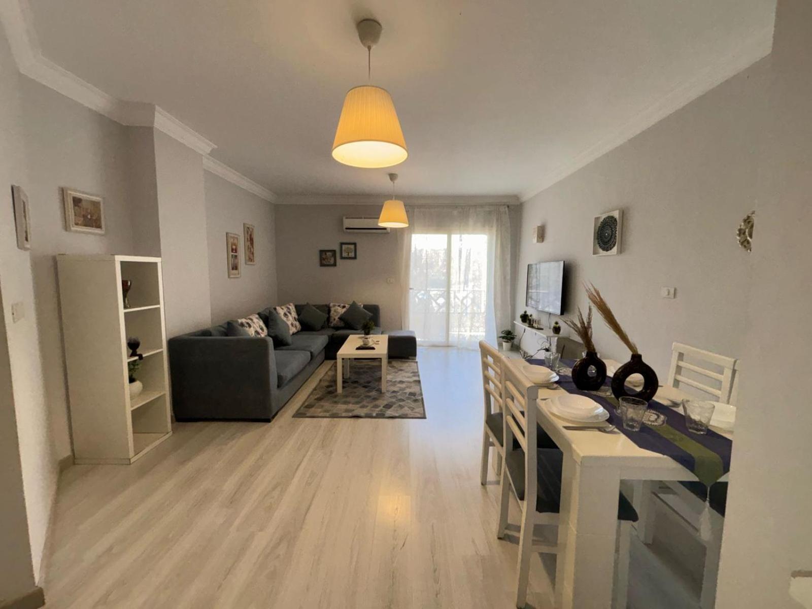 Apartment El Rehab Queen